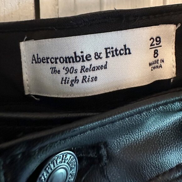 Abercrombie & Fitch  High Rise 90s Relaxed Vegan Leather Pant (Size 29) - Picture 8 of 8